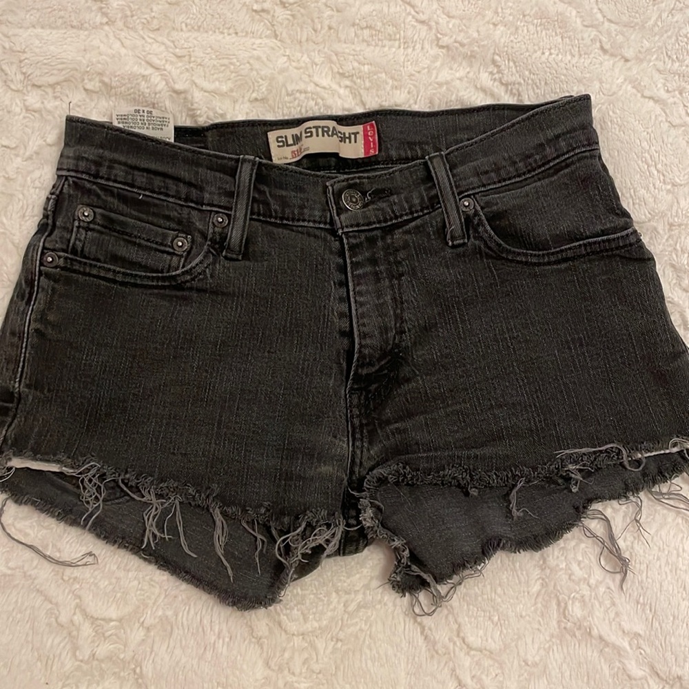 Levi short shorts